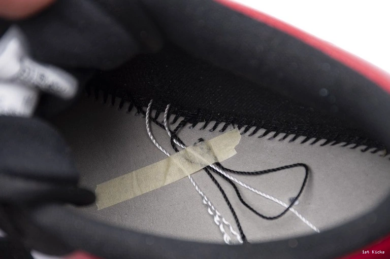 Black Low Jordan Toe 553558-116  1 0204